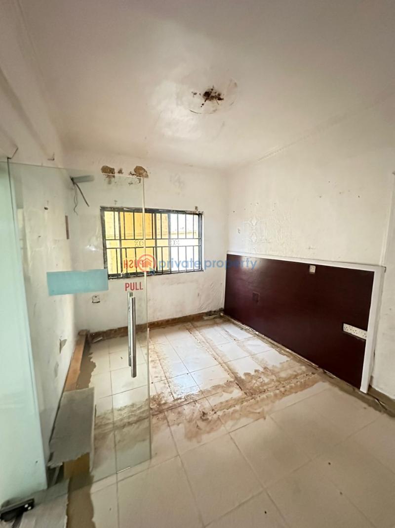 10 bedroom Detached Duplex For Sale Ikeja  Lagos - 9