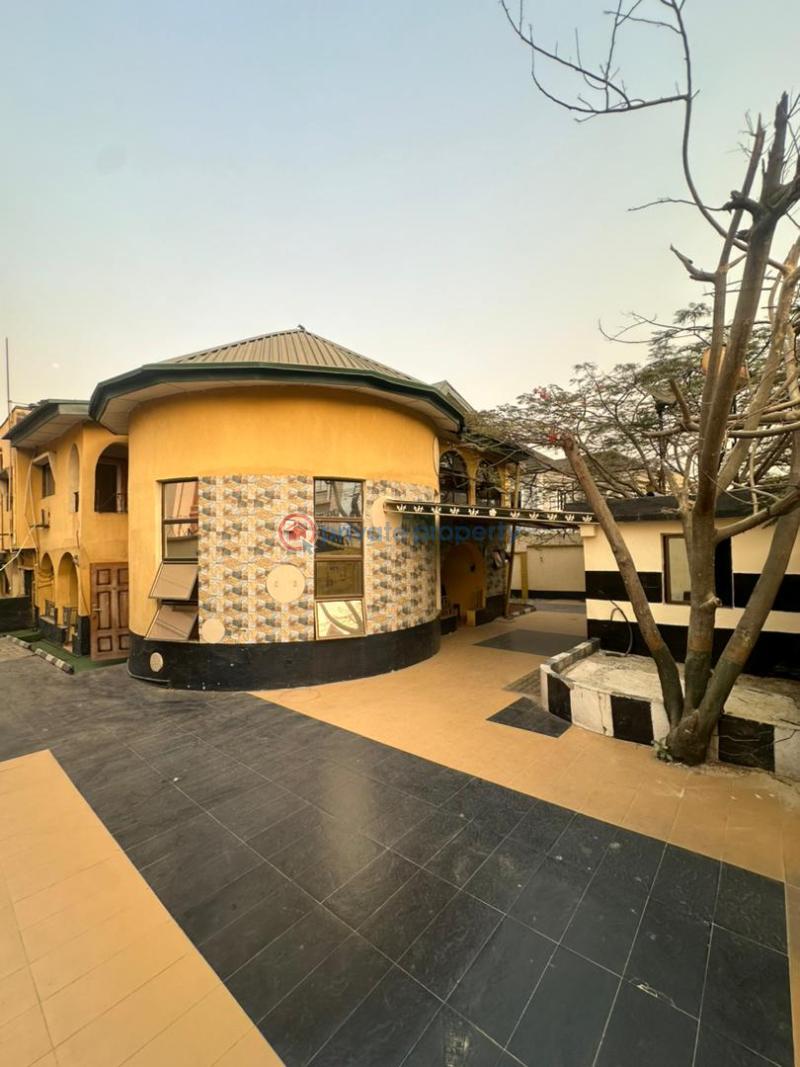 10 bedroom Detached Duplex For Sale Ikeja  Lagos - 11