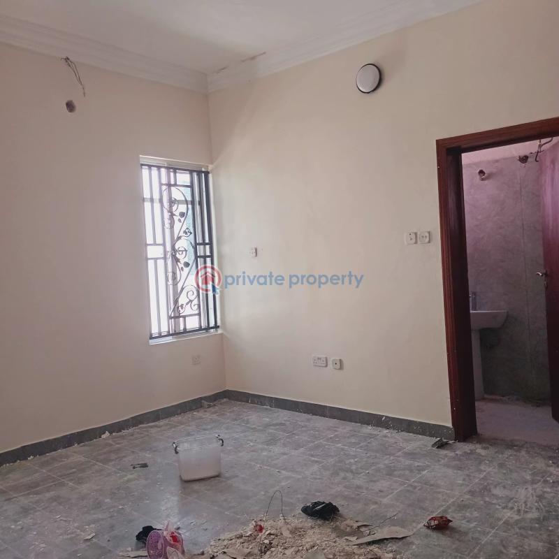 Modestly finished luxury 3 bedrooms flat with bq - 16 3 bedroom Flat & Apartment For Rent Lekki Phase 1 Lagos - 16