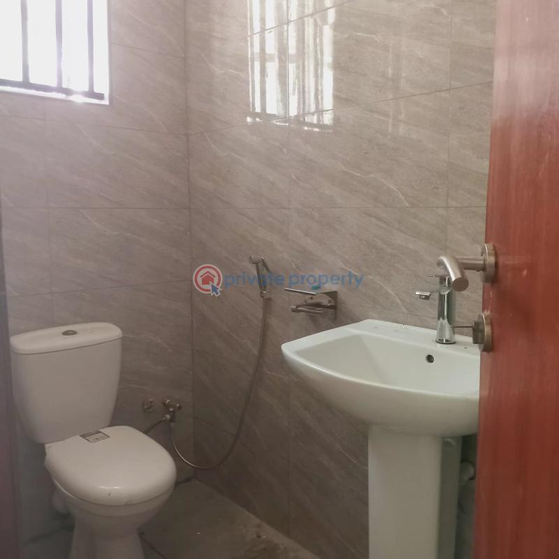 Modestly finished luxury 3 bedrooms flat with bq - 8 3 bedroom Flat & Apartment For Rent Lekki Phase 1 Lagos - 8