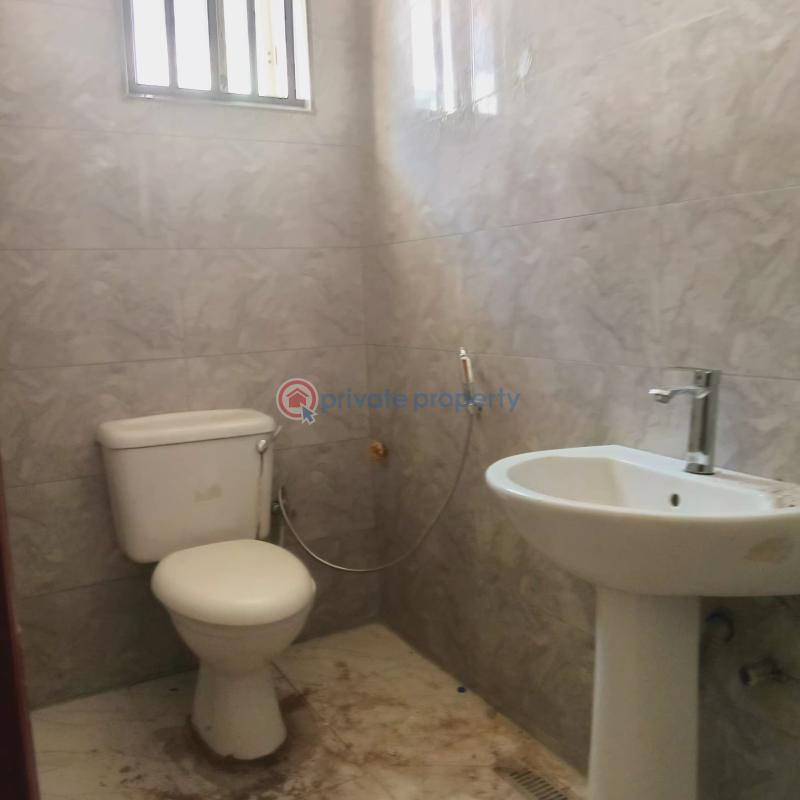 Modestly finished luxury 3 bedrooms flat with bq - 14 3 bedroom Flat & Apartment For Rent Lekki Phase 1 Lagos - 14