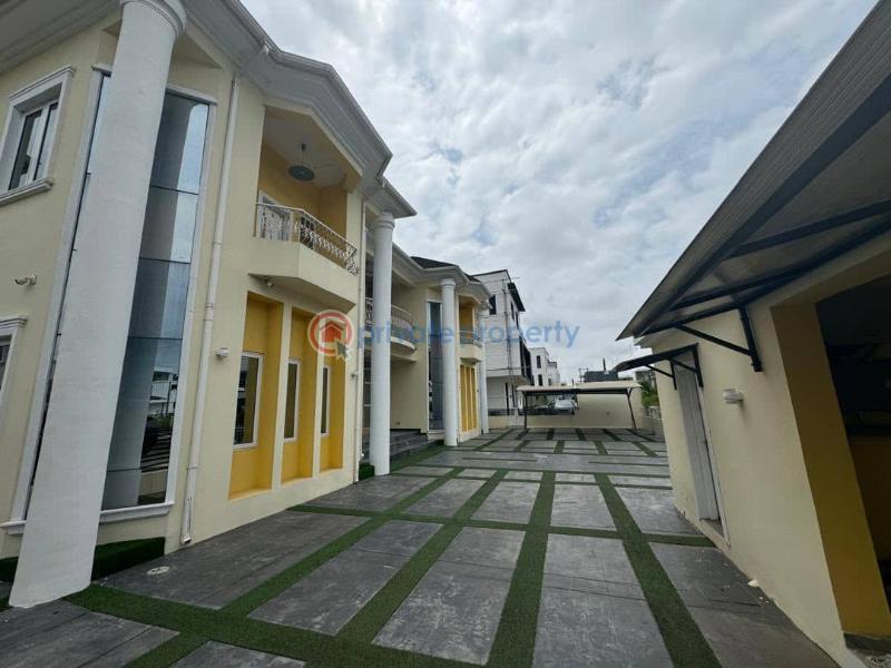 8 bedroom Detached Duplex For Sale Osapa London Lekki Lagos - 9