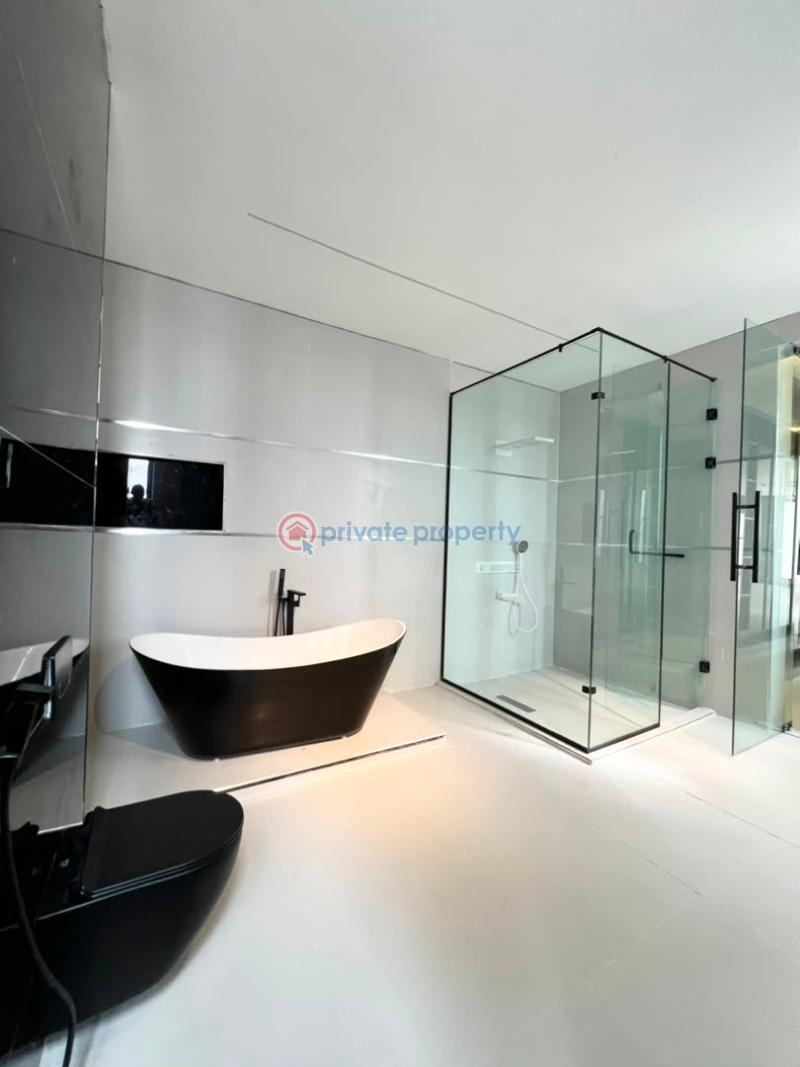 8 bedroom Detached Duplex For Sale Osapa London Lekki Lagos - 22