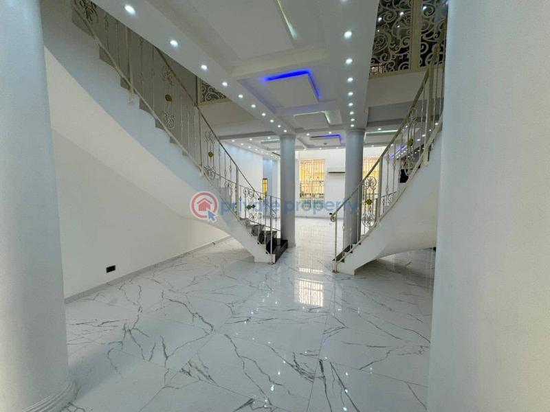 8 bedroom Detached Duplex For Sale Osapa London Lekki Lagos - 17