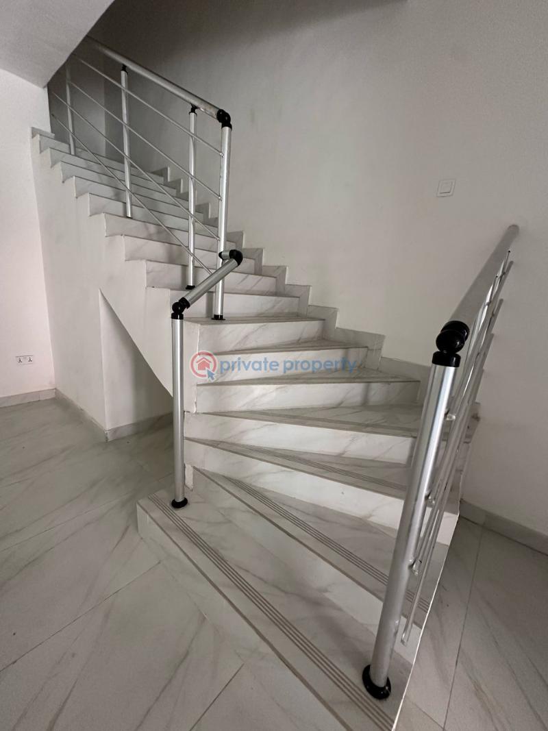 4 bedroom Terraced Duplex For Sale Chisco/ikate Lekki Lekki Phase 1 Lagos - 2