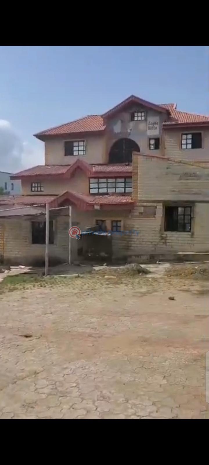 House For Sale Sholebo Bus Stop, Along Ebute Road,ikorodu. Ebute Ikorodu Lagos - 0