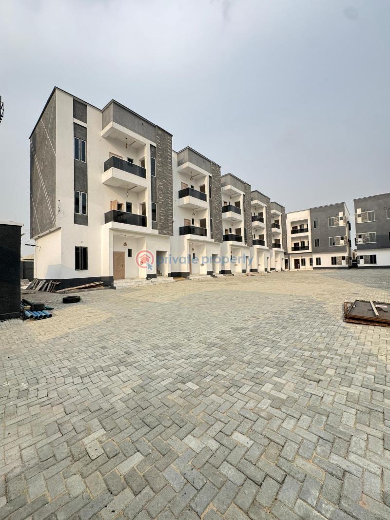 1 bedroom Flat & Apartment For Sale Mobil Road Ajah Lagos - 0