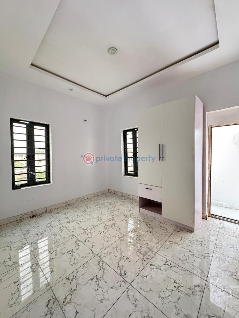 1 bedroom Flat & Apartment For Sale Mobil Road Ajah Lagos - 7