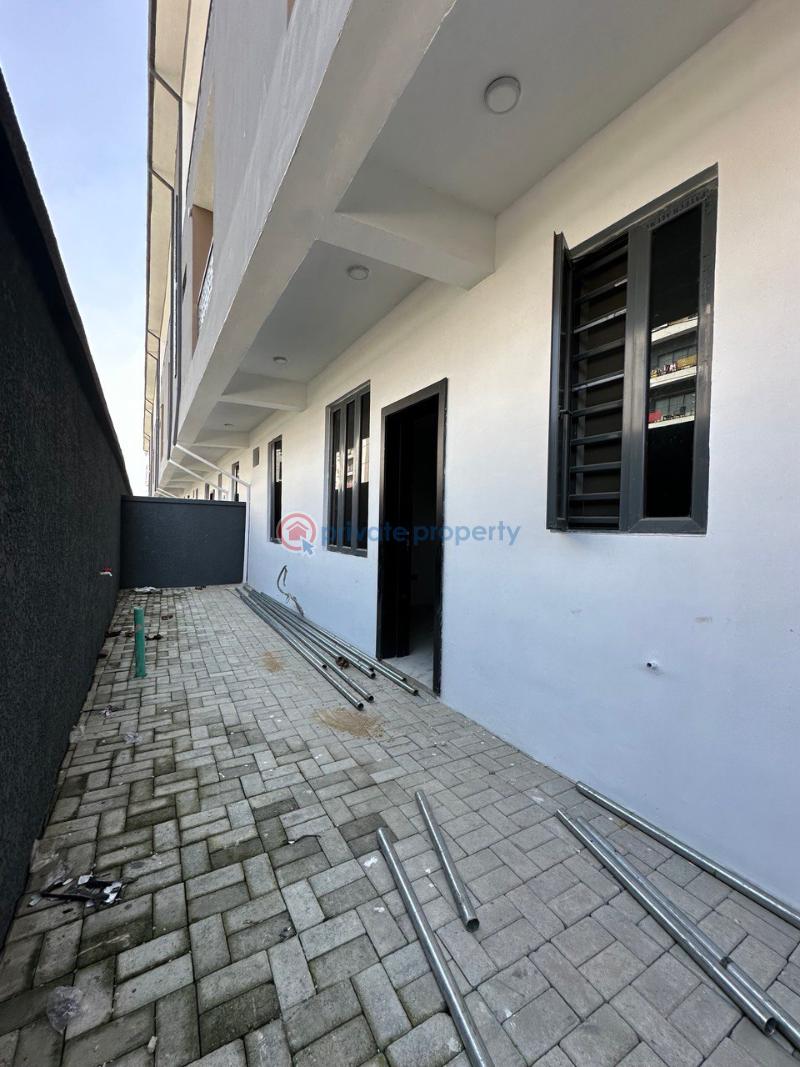 2 bedroom Block Of Flats For Sale Ikate Axis Lekki Phase 1 Lagos - 1