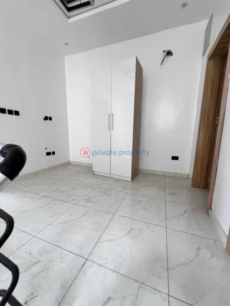 4 bedroom Terraced Duplex For Sale Chevron Drive Lekki Lagos - 5