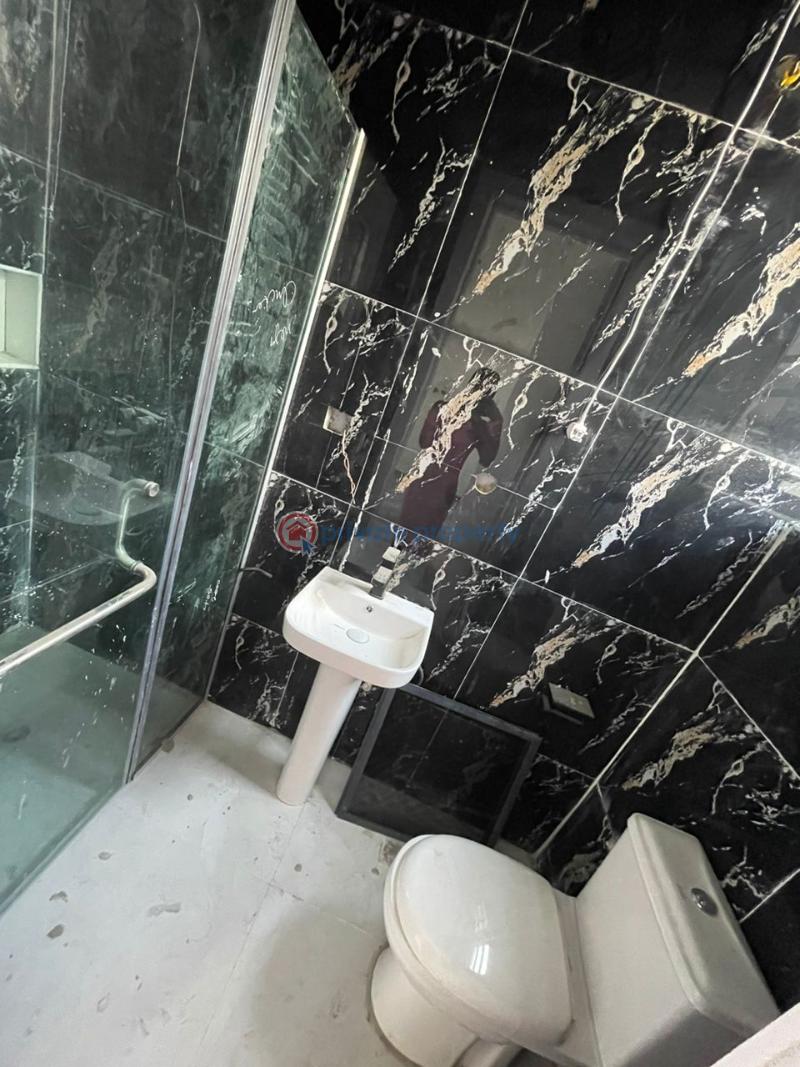 4 bedroom Semi detached Duplex For Sale Ikota Lekki Lagos - 12