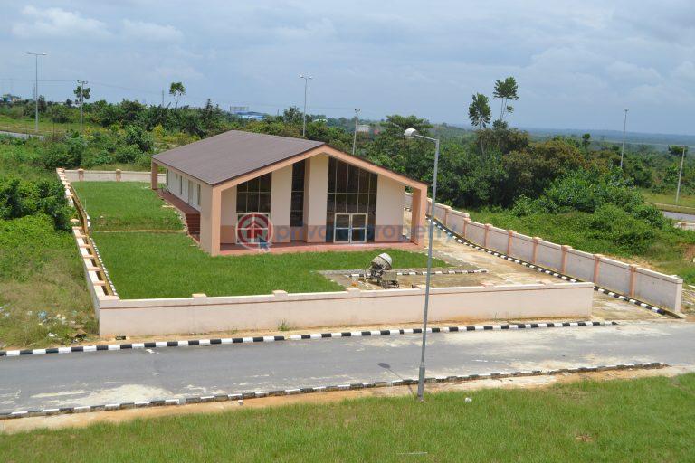 For sale 3 bedroom House Golf Estate, Summit Hills, Ikot Ansa Calabar