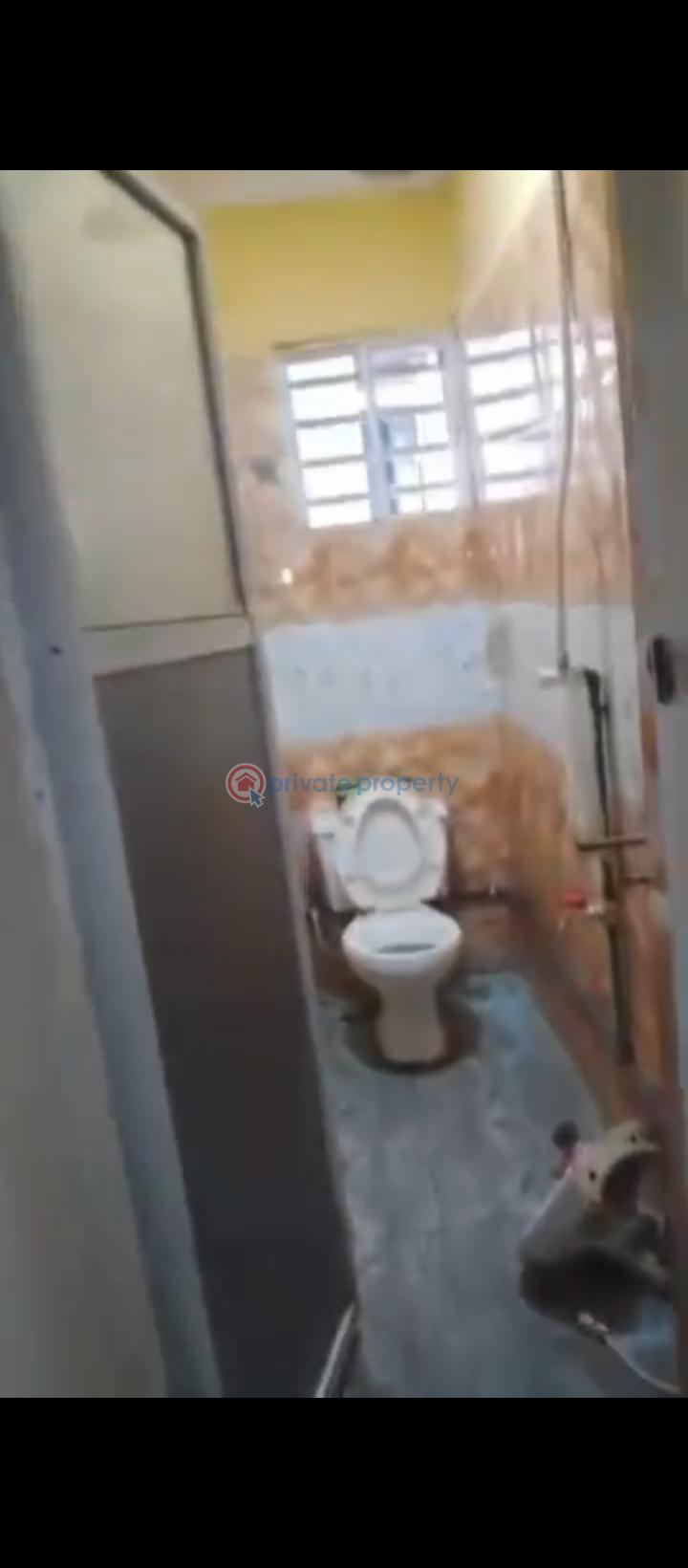 2 bedroom Flat & Apartment For Rent Ebute Metta East Adekunle Yaba Ebute Metta Yaba Lagos - 0