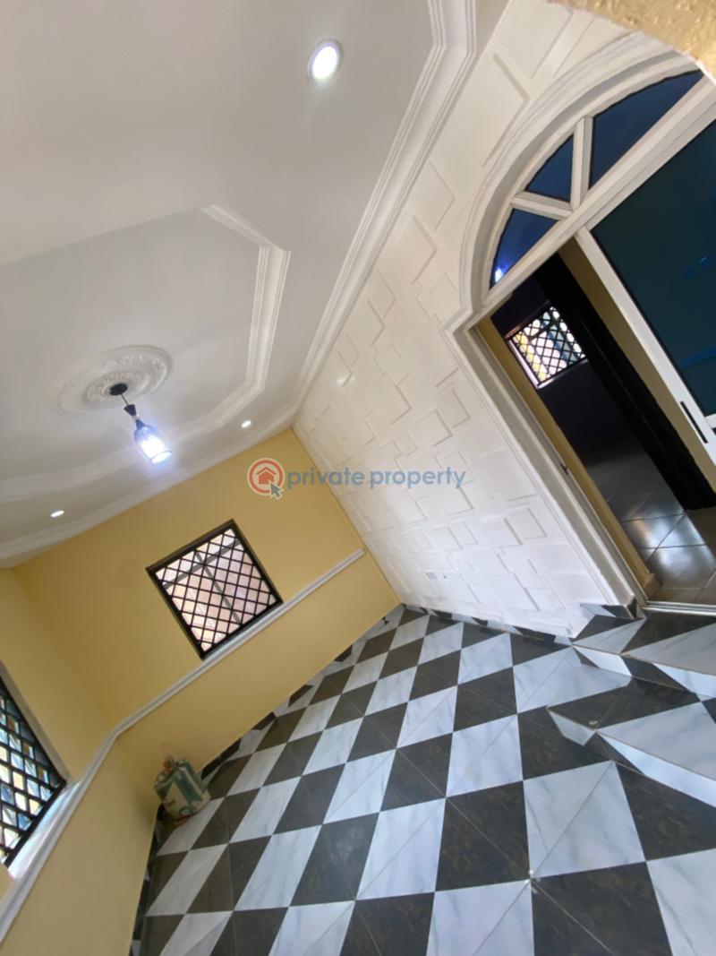 2 bedroom Block Of Flats For Rent Oke Ibukun Zone2a Akala Express Ibadan Oyo - 1