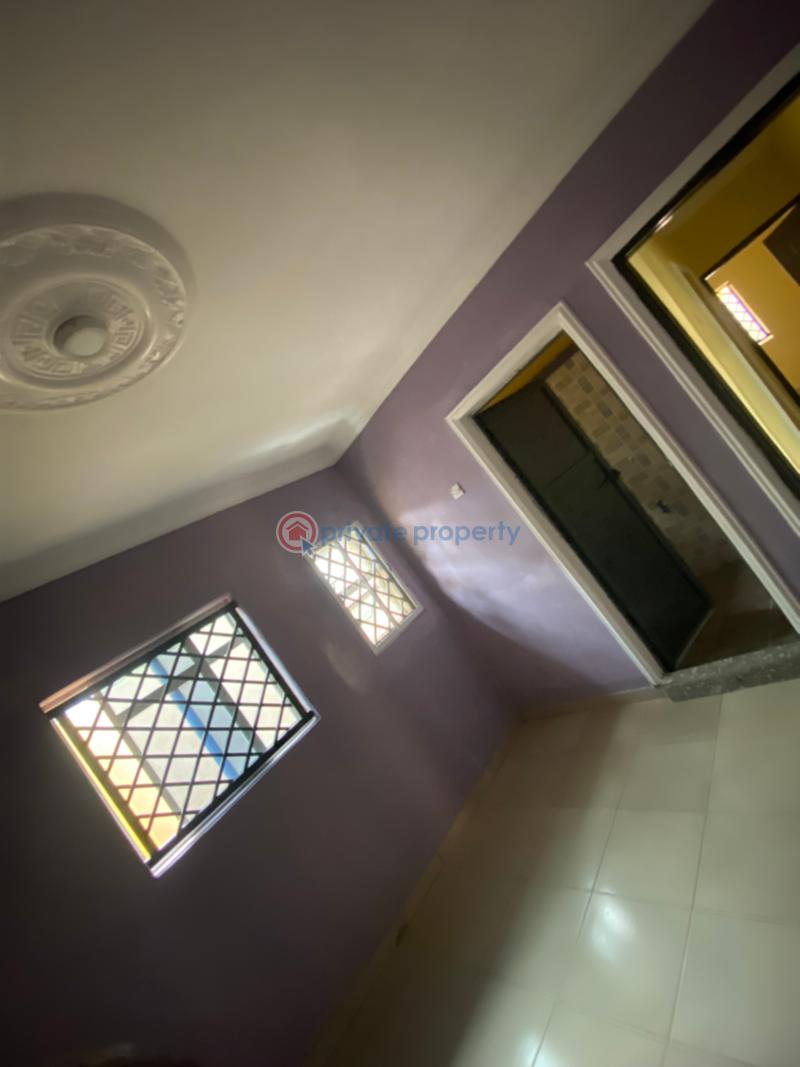 2 bedroom Block Of Flats For Rent Oke Ibukun Zone2a Akala Express Ibadan Oyo - 9