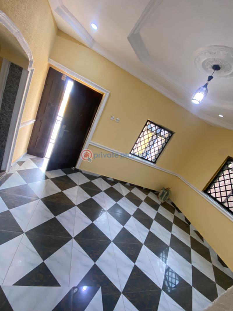 2 bedroom Block Of Flats For Rent Oke Ibukun Zone2a Akala Express Ibadan Oyo - 8
