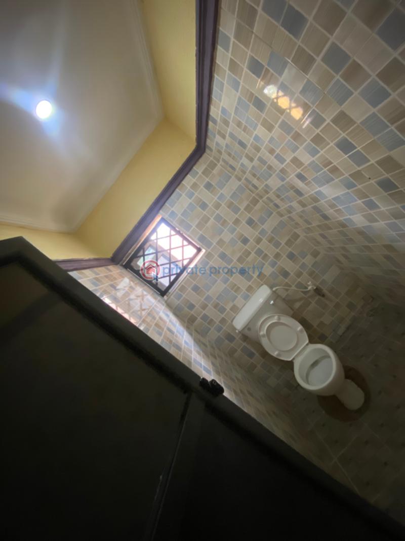 2 bedroom Block Of Flats For Rent Oke Ibukun Zone2a Akala Express Ibadan Oyo - 11