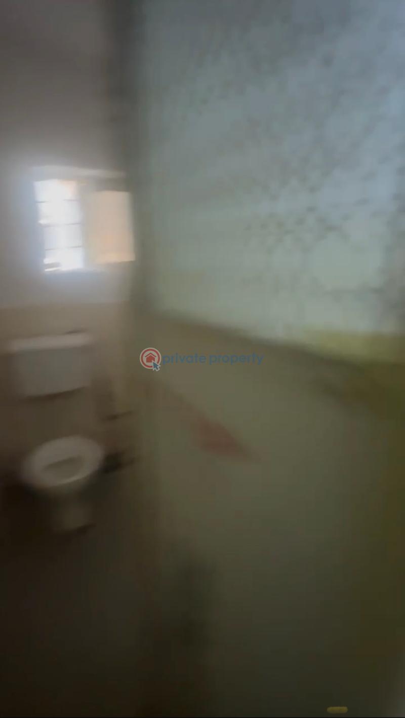 Self Contain For Rent Fola Agoro Yaba Lagos - 1