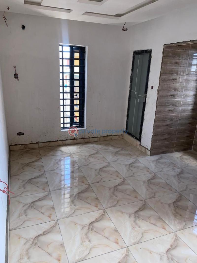 1 bedroom Self Contain For Sale Akoka Yaba Lagos - 2