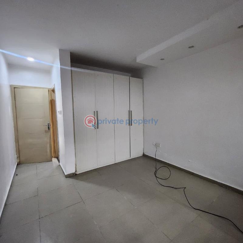 Neatly built 2bedroom apartment - 8 2 bedroom Block Of Flats For Rent Osapa London Lekki Lagos - 8