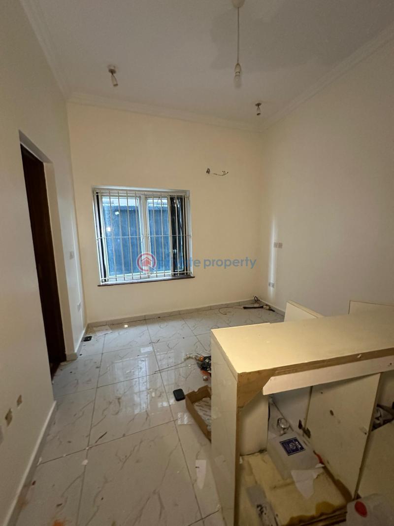 Neatly built 2bedroom apartment - 8 2 bedroom Block Of Flats For Rent Victoria Island Lagos - 8