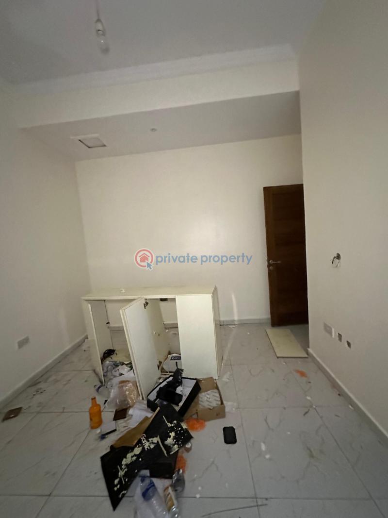 Neatly built 2bedroom apartment - 9 2 bedroom Block Of Flats For Rent Victoria Island Lagos - 9