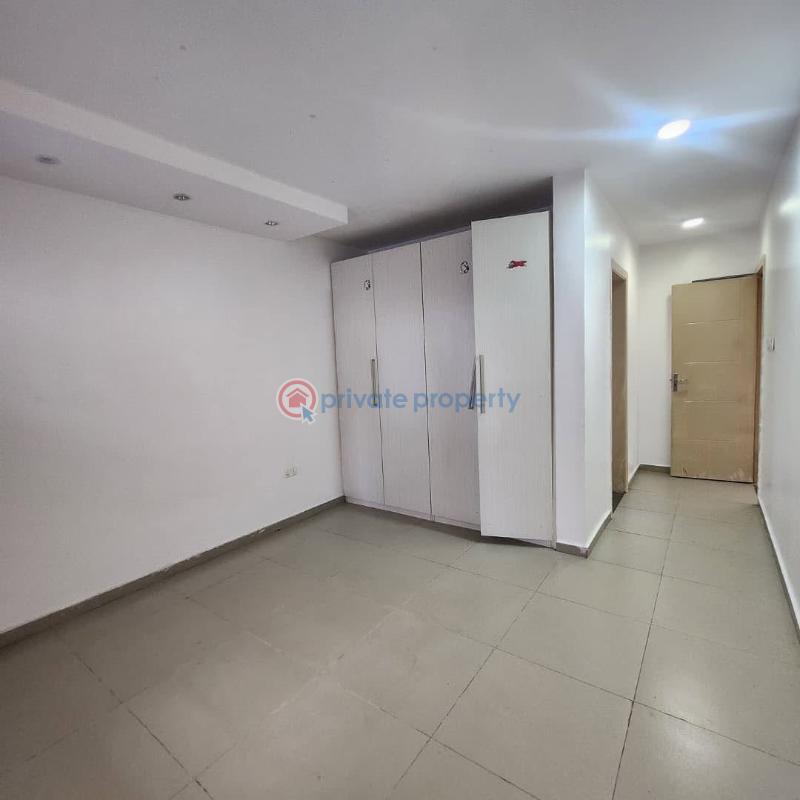Neatly built 2bedroom apartment - 6 2 bedroom Block Of Flats For Rent Osapa London Lekki Lagos - 6