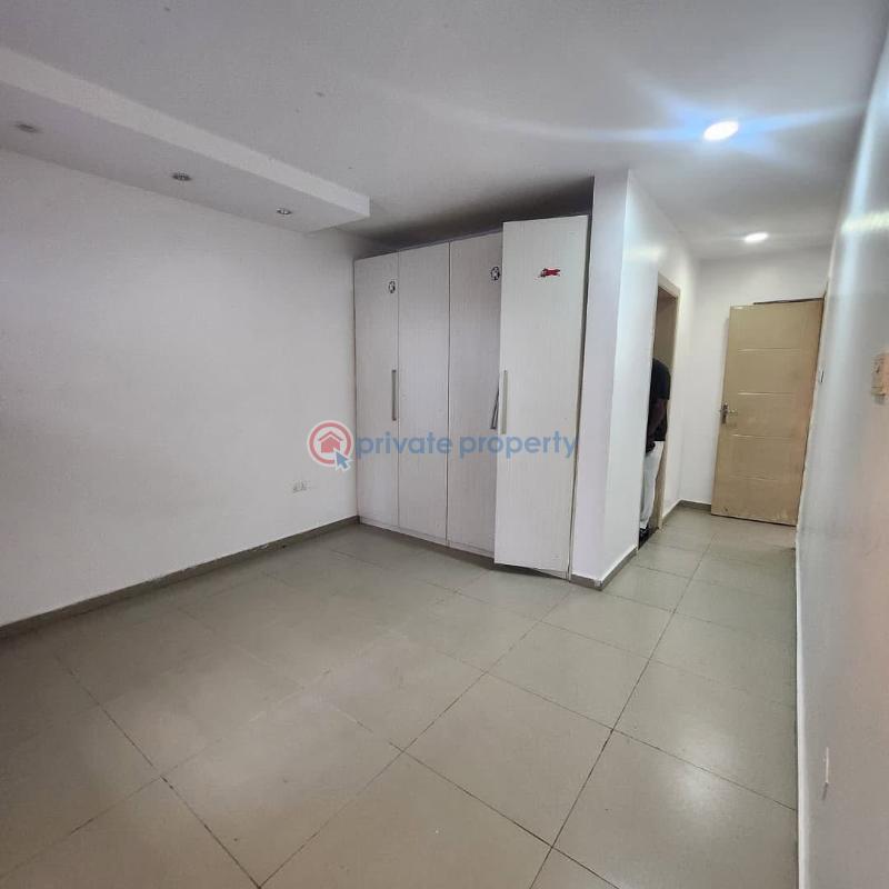 Neatly built 2bedroom apartment - 11 2 bedroom Block Of Flats For Rent Osapa London Lekki Lagos - 11