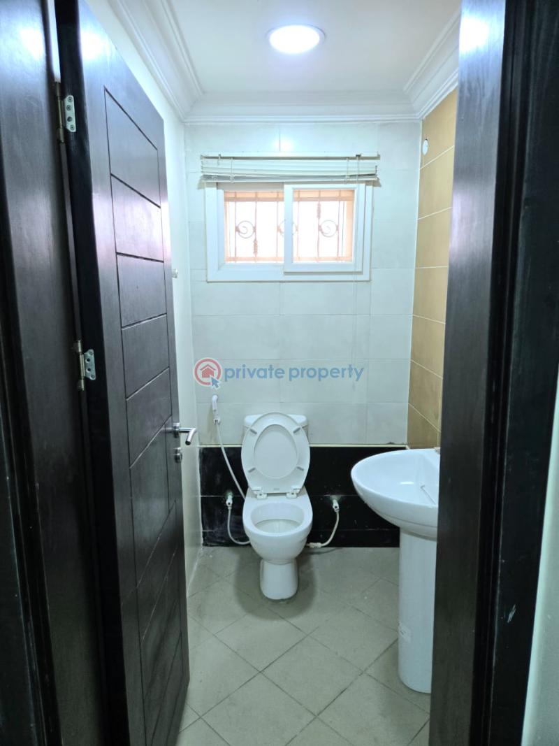 Neatly built 3 bedroom apartment with bq - 15 3 bedroom Flat & Apartment For Rent Lekki Phase 1 Lagos - 15