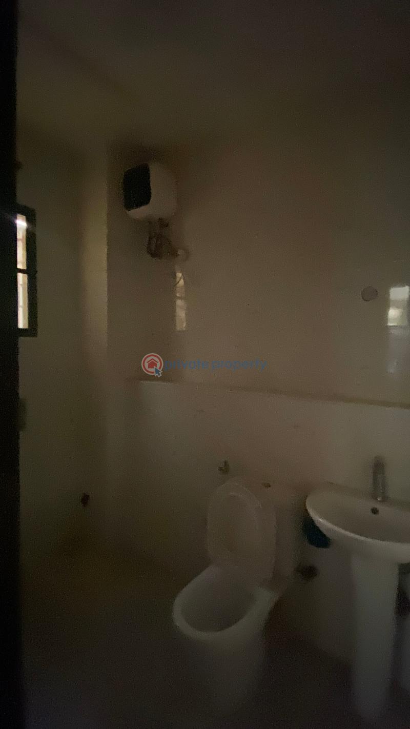 3 bedroom Flat & Apartment For Sale Jahi Abuja Phase 2  - 9