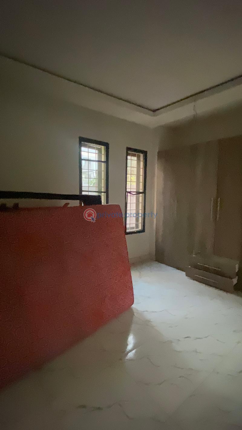 3 bedroom Flat & Apartment For Sale Jahi Abuja Phase 2  - 8