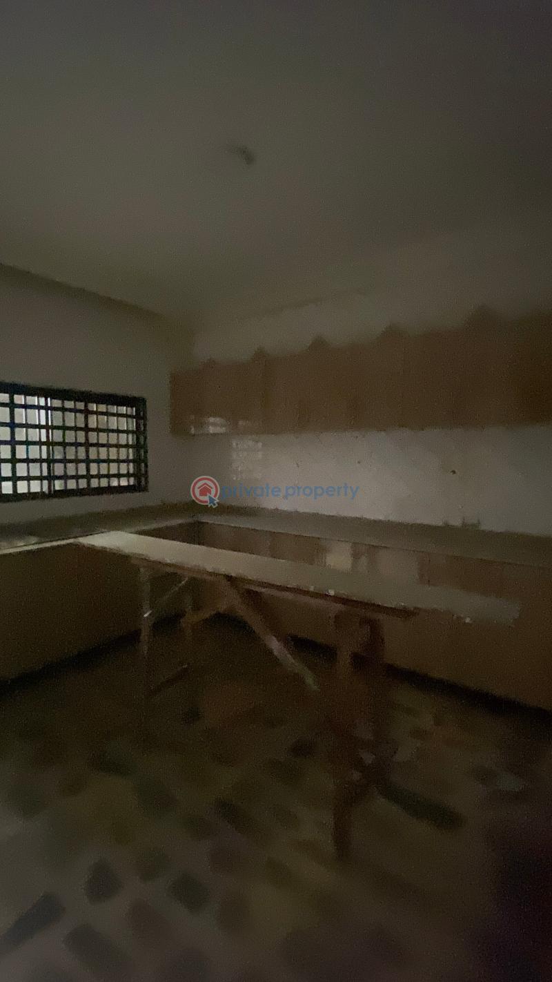 Neatly built 3 bedroom flat | wuse 2 - 1 3 bedroom Flat & Apartment For Rent Wuse 2 Wuse II Abuja Phase 1  - 1