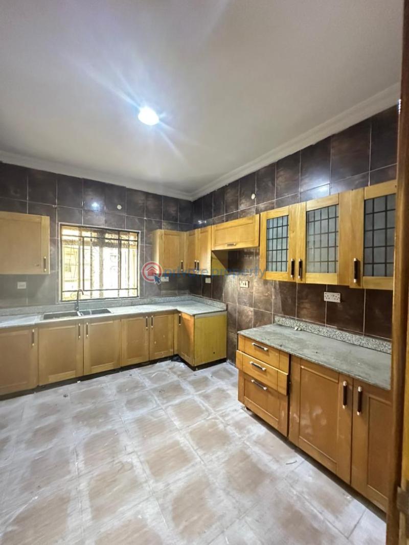 Neatly built 3bedroom apartment - 4 3 bedroom Block Of Flats For Rent Lekki Phase 1 Lagos - 4