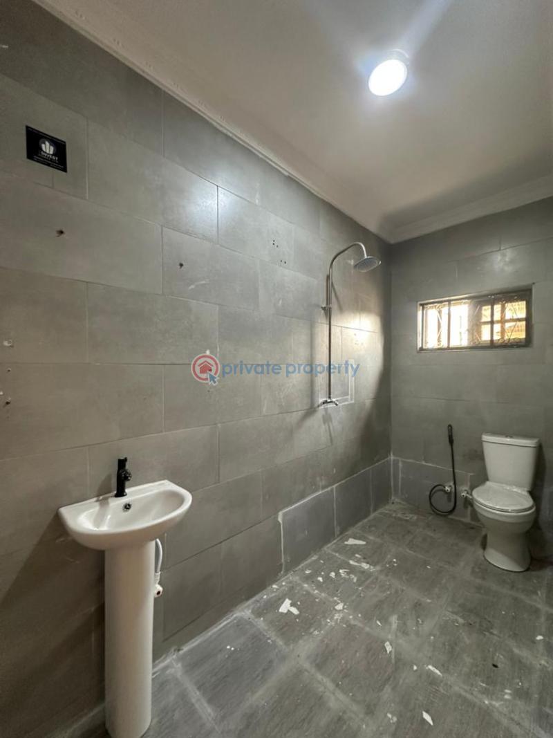 Neatly built 3bedroom apartment - 7 3 bedroom Block Of Flats For Rent Lekki Phase 1 Lagos - 7