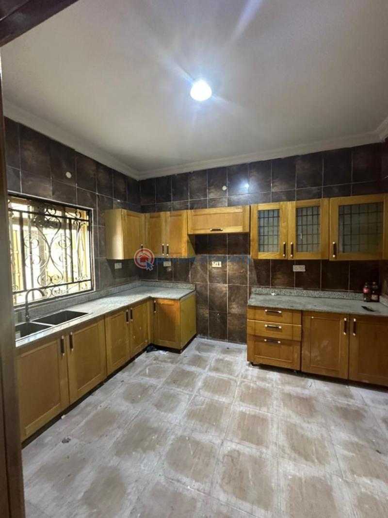 Neatly built 3bedroom apartment - 3 3 bedroom Block Of Flats For Rent Lekki Phase 1 Lagos - 3