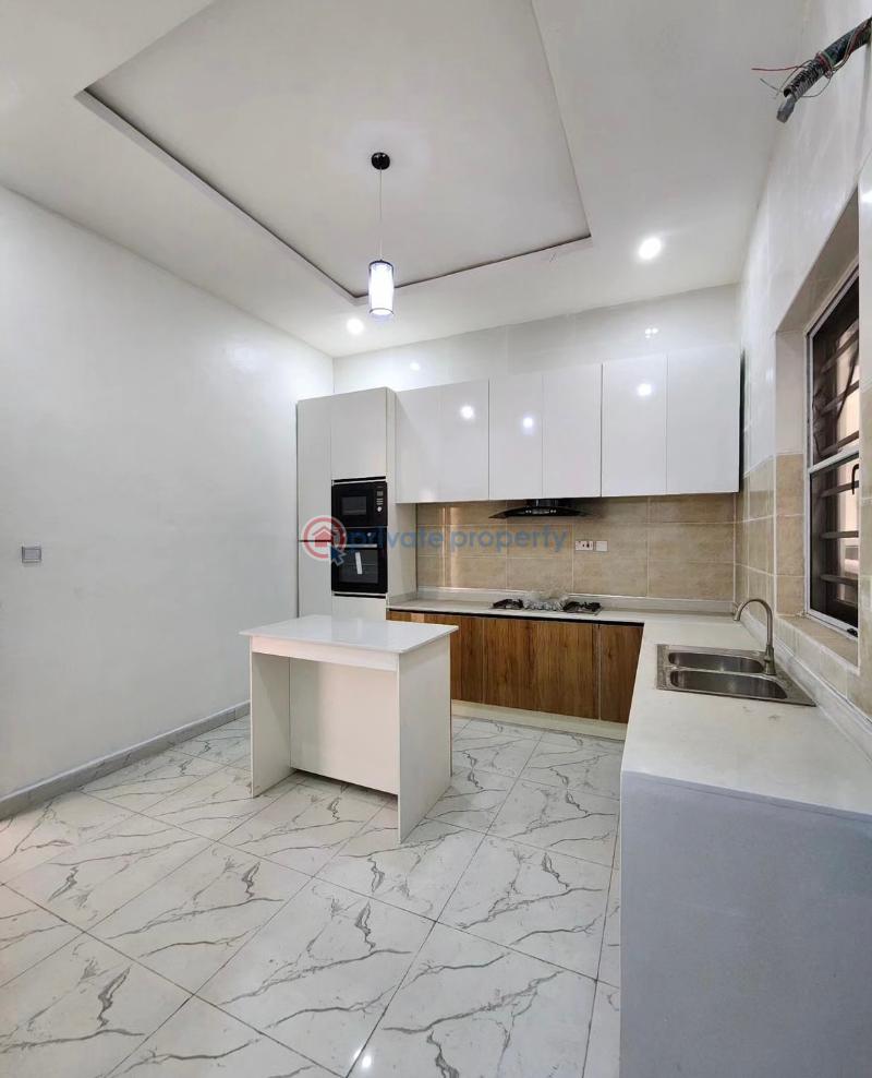 4 bedroom Duplex For Sale Victoria Garden City Lekki Lagos - 4