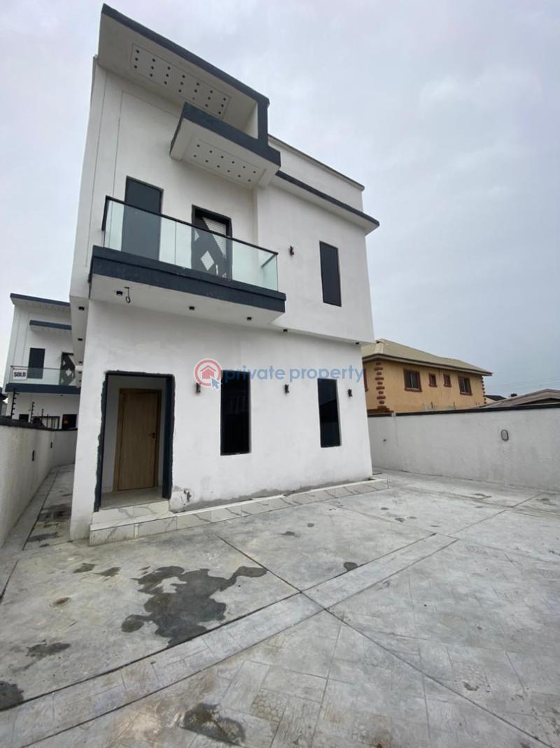 5 bedroom Detached Duplex For Sale Sangotedo Lagos - 0