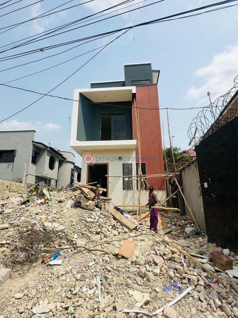 4 bedroom Detached Duplex For Sale Gbagada Lagos - 1