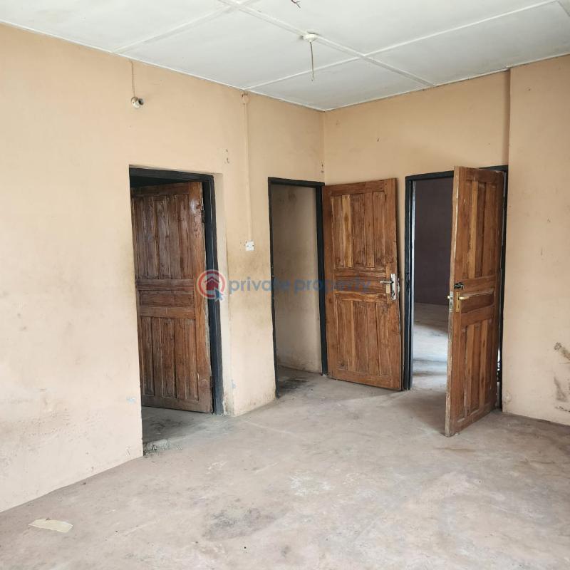 3 bedroom Block Of Flats For Sale Akingbile, Moniya Ibadan Oyo - 3