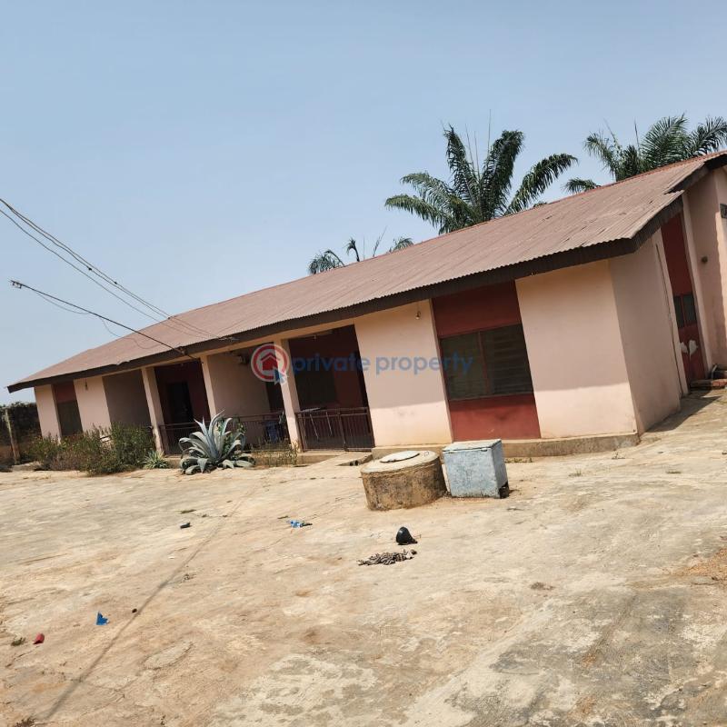 3 bedroom Block Of Flats For Sale Akingbile, Moniya Ibadan Oyo - 4