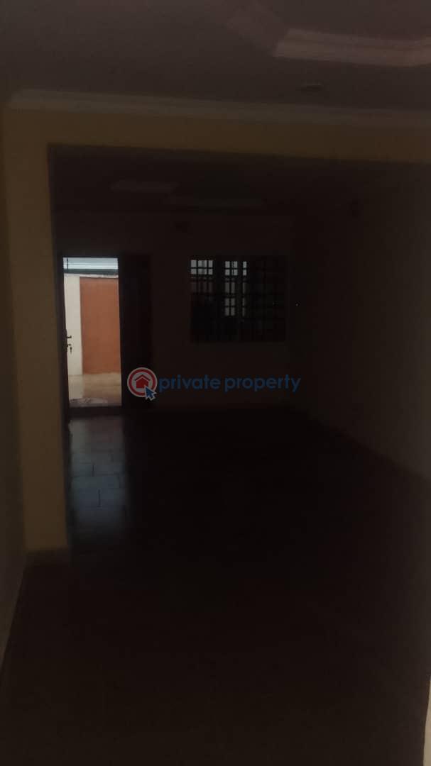 2 bedroom Block Of Flats For Rent Behind Christ High School, Ashipa Road, Tipper Garage Akala Express Ibadan Oyo - 3