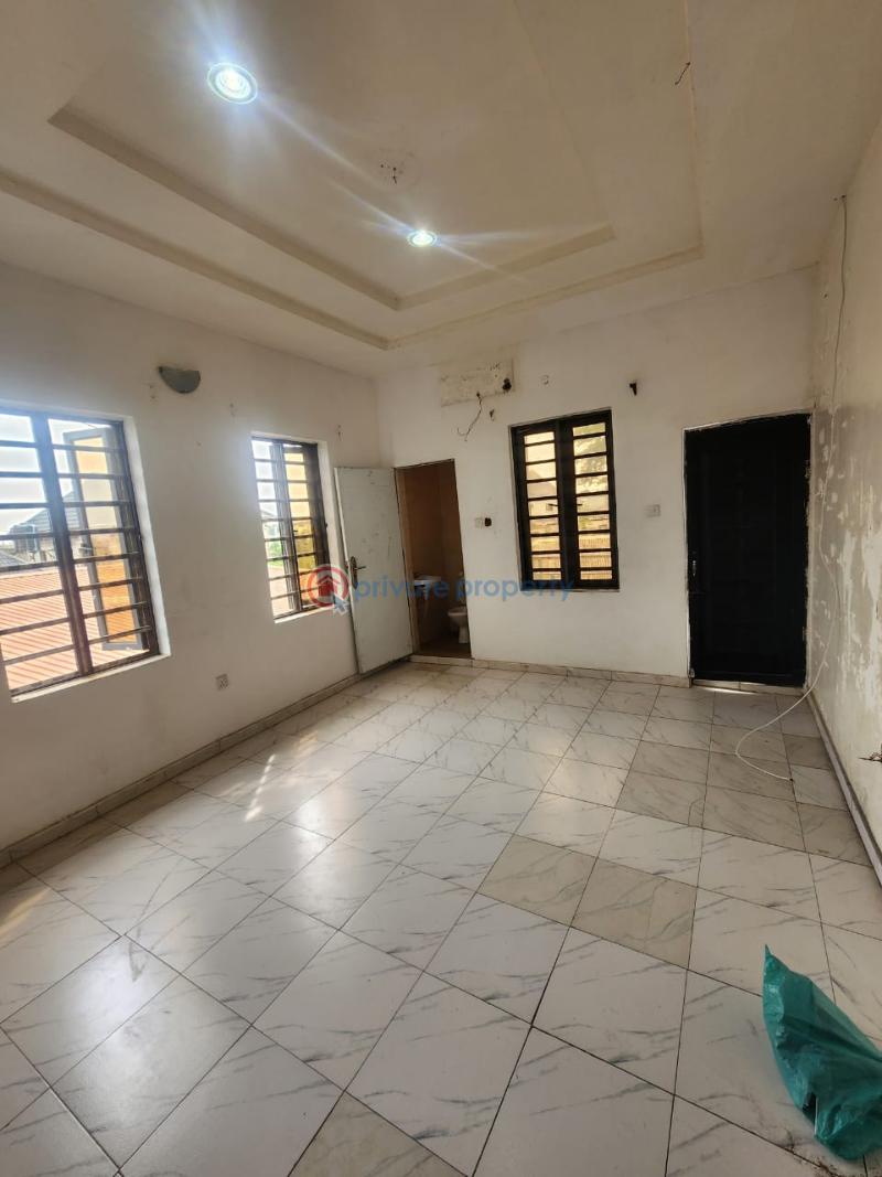 2 bedroom Block Of Flats For Rent Off Ibeshe Ibeshe Ikorodu Lagos - 1