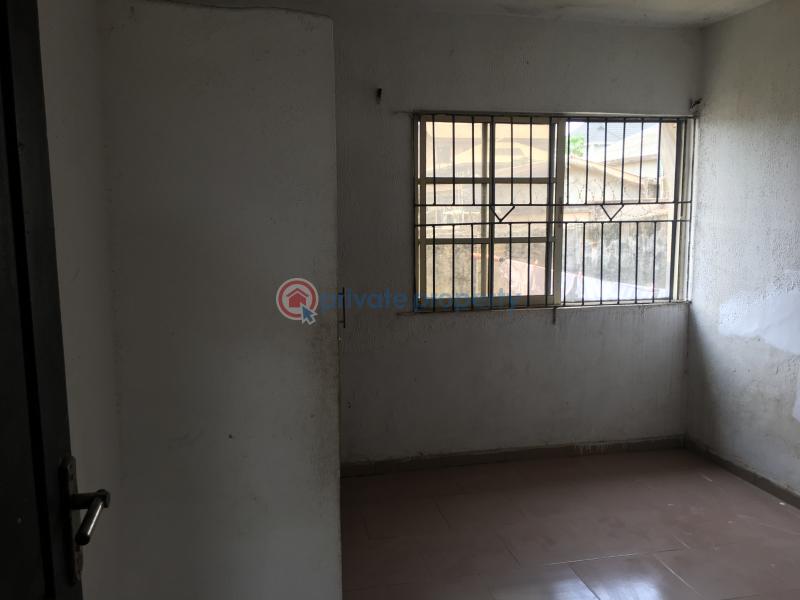 3 bedroom Block Of Flats For Rent Opposite Diamond Bank Haruna Bus Stop Jumofak Ikorodu Lagos - 8
