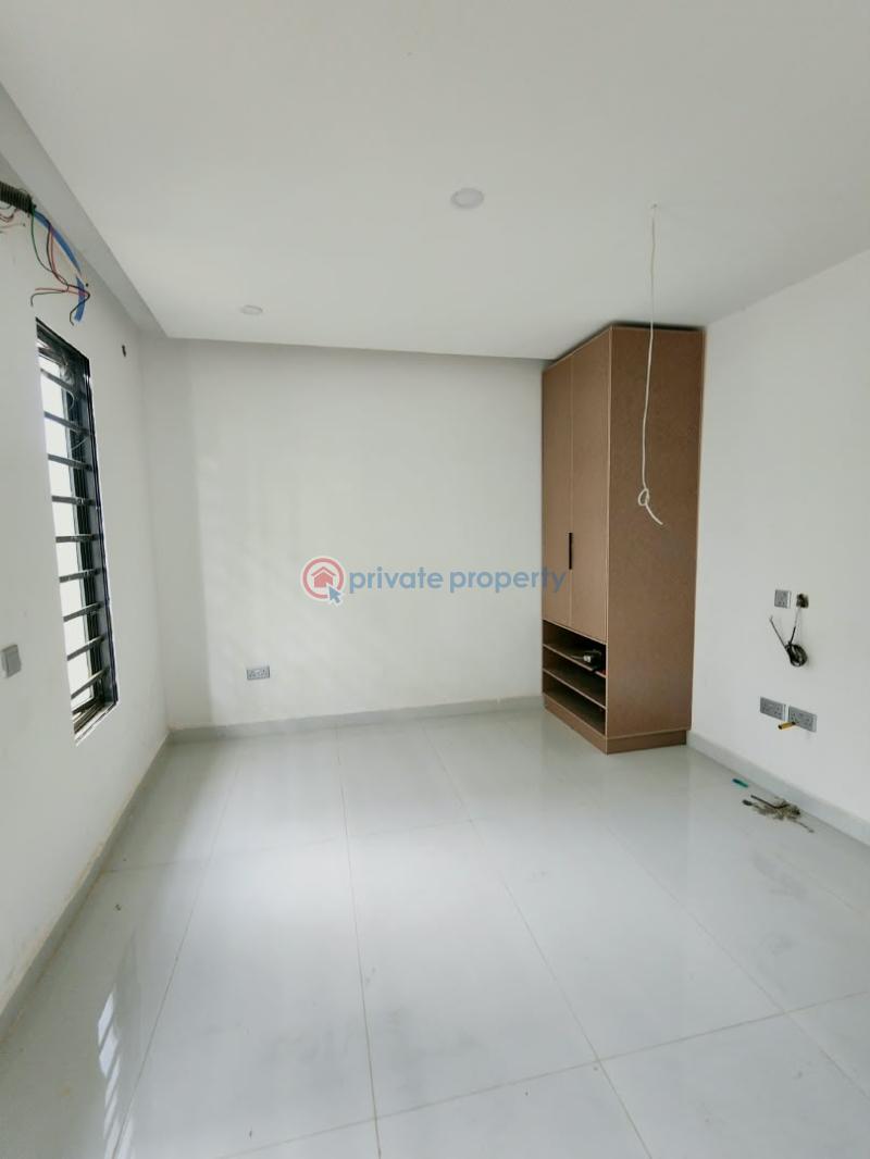 4 bedroom Semi detached Duplex For Sale Mende Maryland Lagos - 1