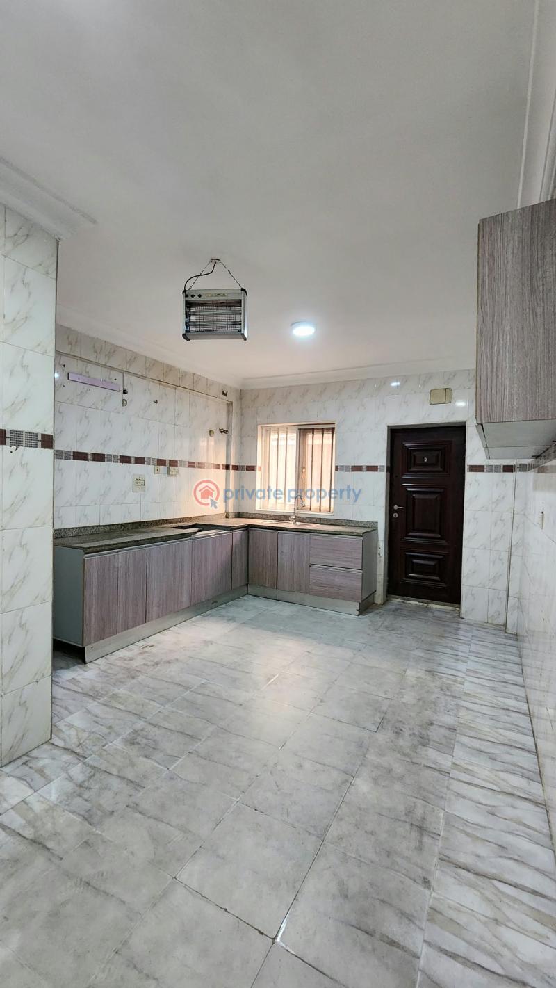4 bedroom Semi detached Duplex For Sale Off Adelabu Adelabu Surulere Lagos - 1