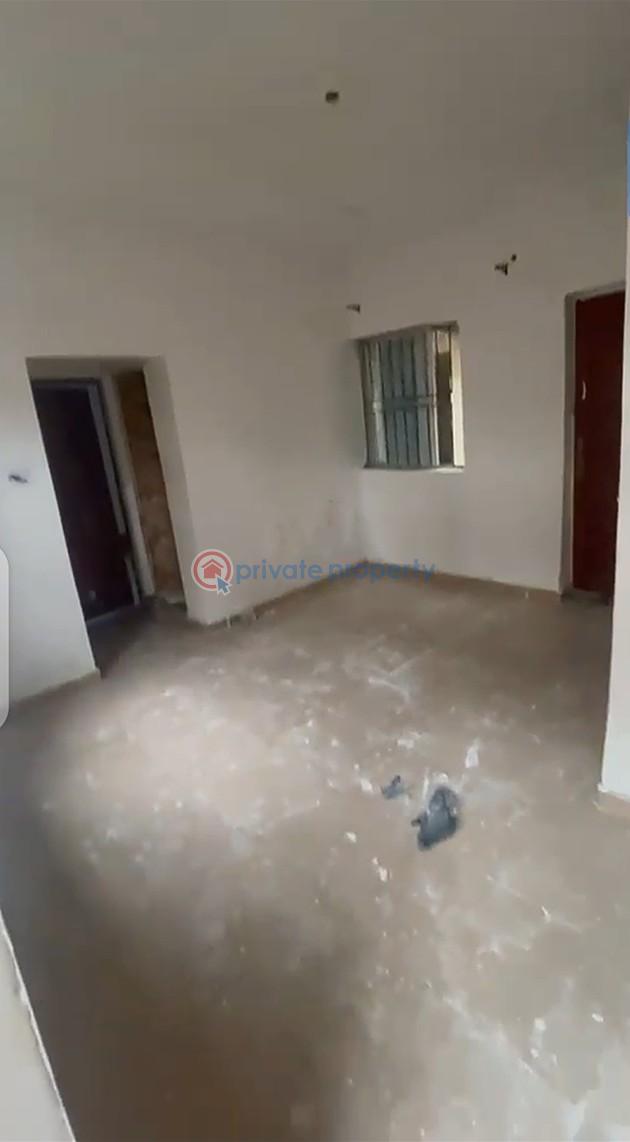 1 bedroom Mini Flat For Rent Off Market Street Onipanu Shomolu Lagos - 1