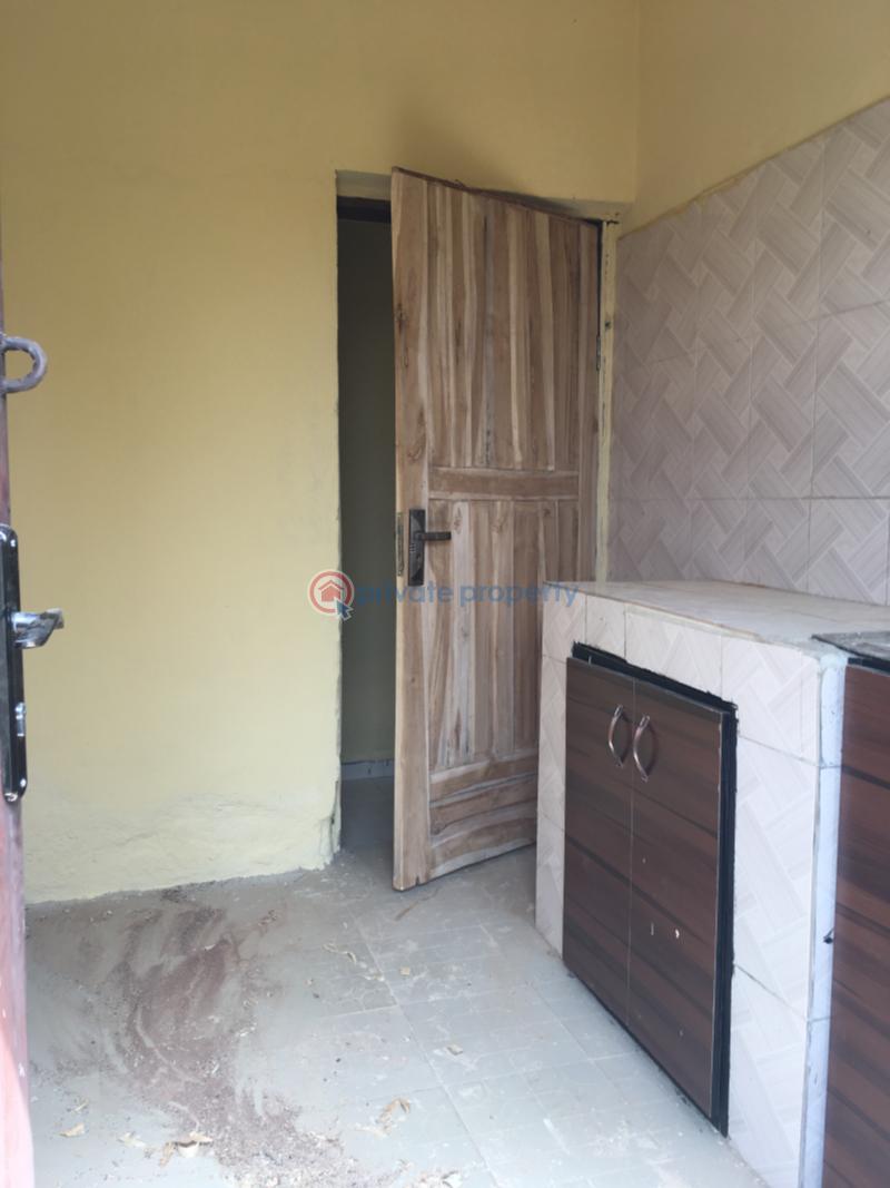 1 bedroom Mini Flat For Rent Bayeku Igbogbo Ikorodu Lagos - 15