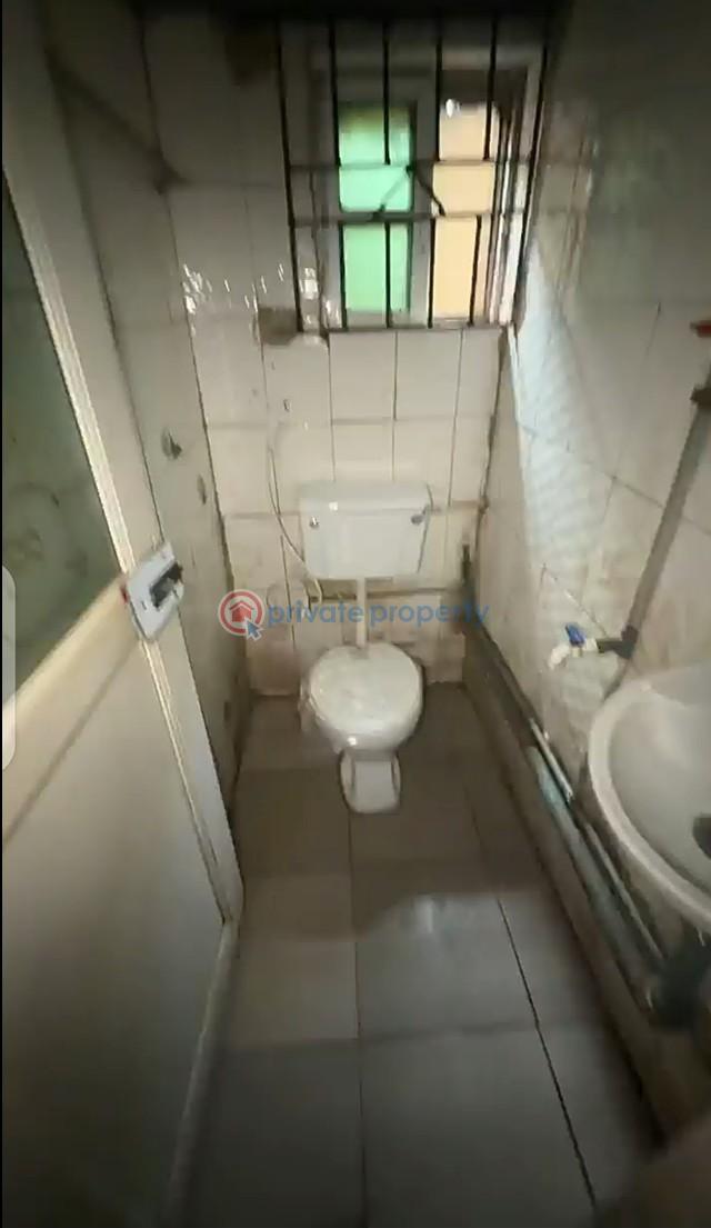 1 bedroom Mini Flat For Rent Palmgroove Shomolu Lagos - 2