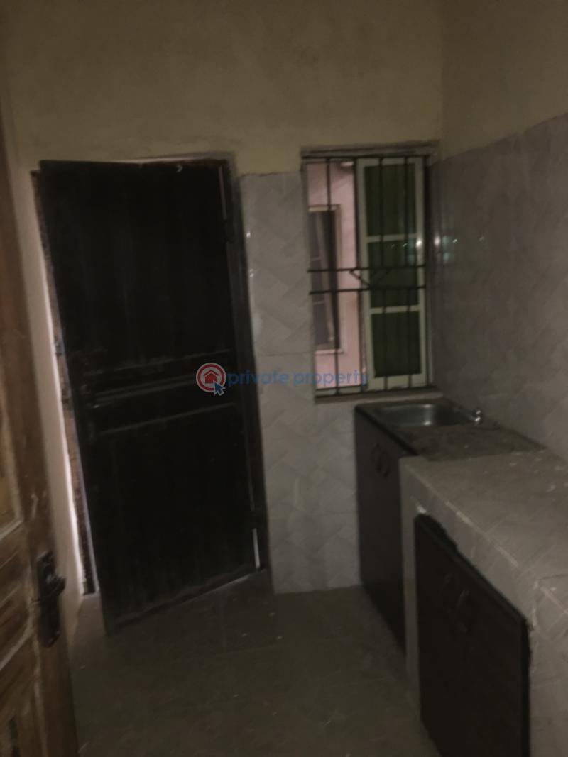 1 bedroom Mini Flat For Rent Bayeku Igbogbo Ikorodu Lagos - 3