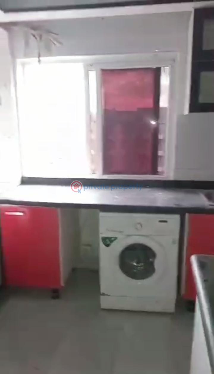 Neatly used service 3bedroom apartment with bq. - 4 3 bedroom Block Of Flats For Sale Osapa London, Lekki Lagos Osapa London Lekki Lagos - 4